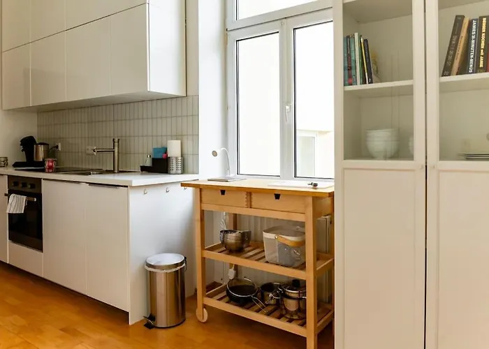 Savoir-vivre In Unserer Zentralen Balkonwohnung * Vídeň