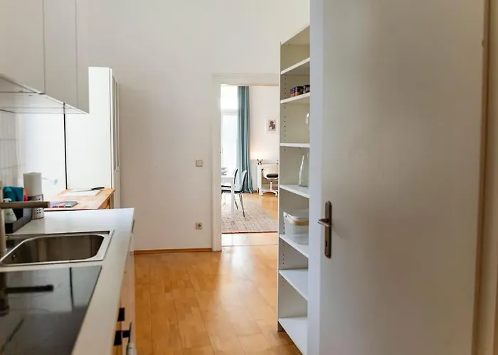 Savoir-vivre In Unserer Zentralen Balkonwohnung * Vídeň